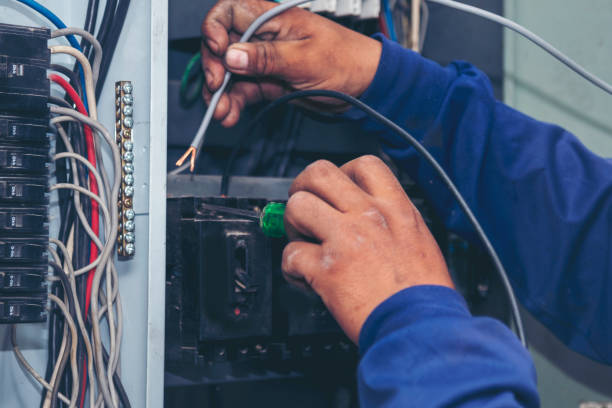 Best Local Electrician Companies  in Compton, CA